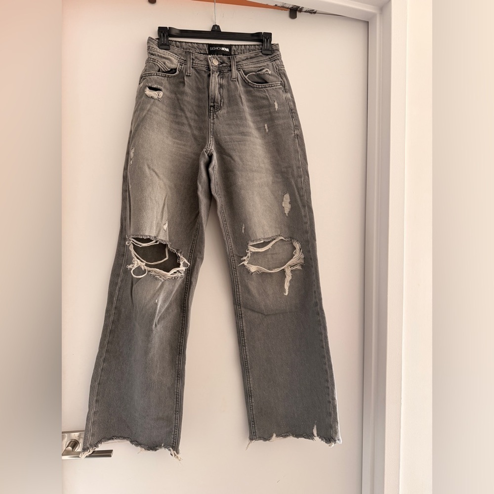 Fashion Nova high-Rise cotton Women's Straight Leg Distressed Gray Jeans size S